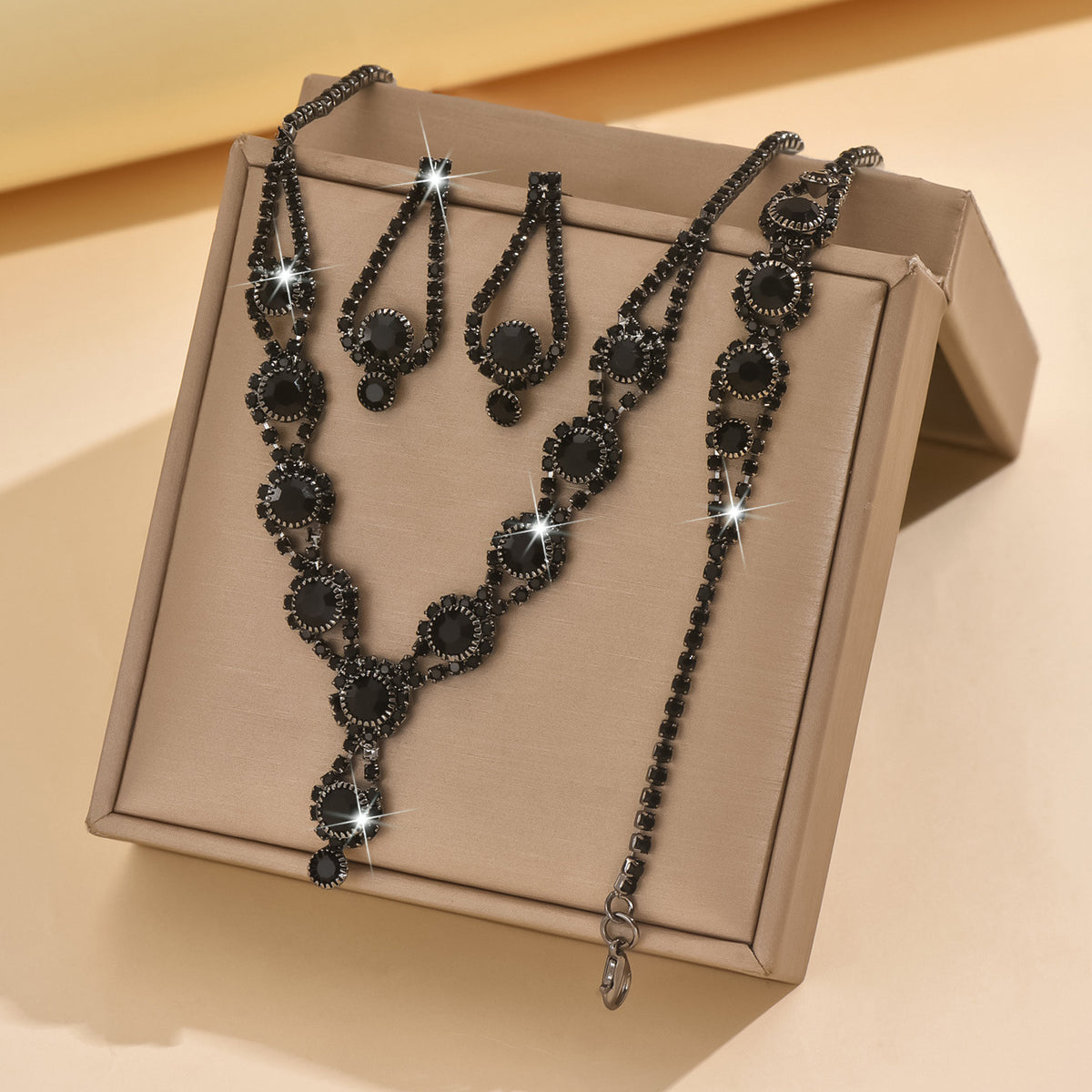 Rhinestone Geometric 3-Piece Jewelry Set – Necklace, Earrings and Bracelet