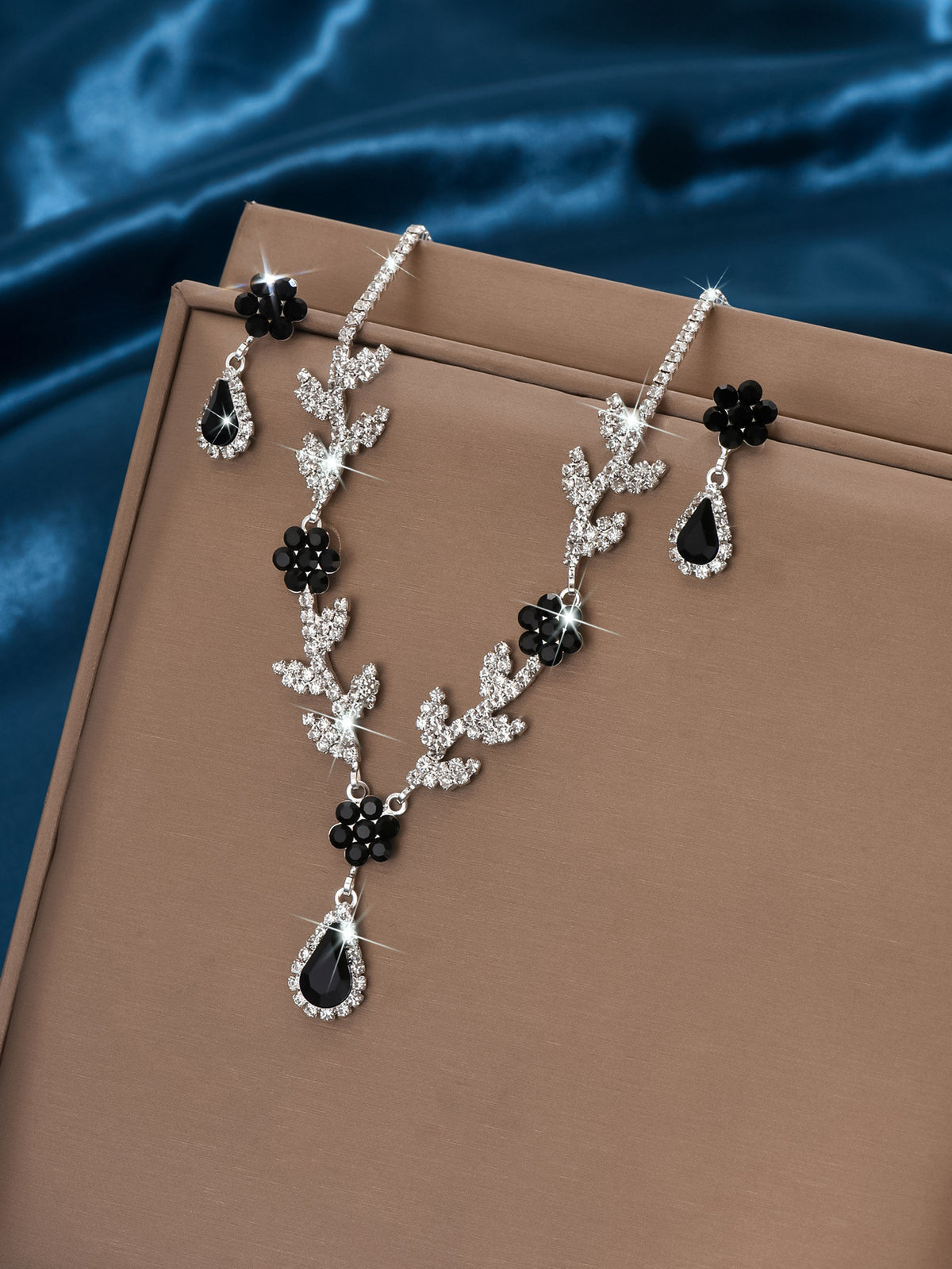 Teardrop and Flower Necklace and Earrings Set — Everyday and Occasion Jewelry for Women